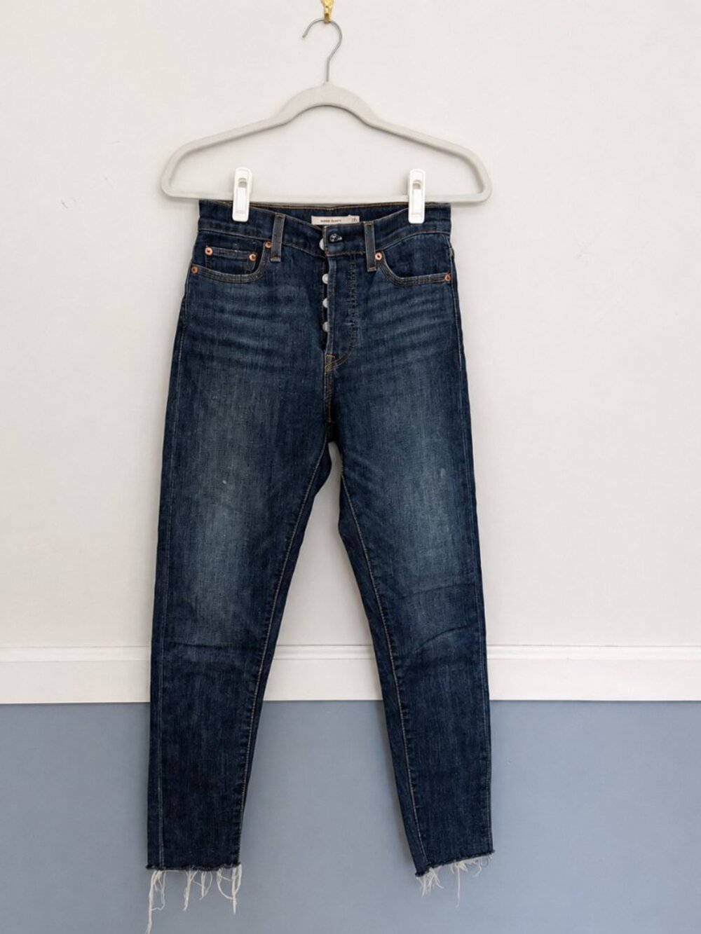 Levi's Wedgie Skinny Jeans Women's Size 26 Dark Wash High Rise Denim